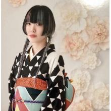 貴子